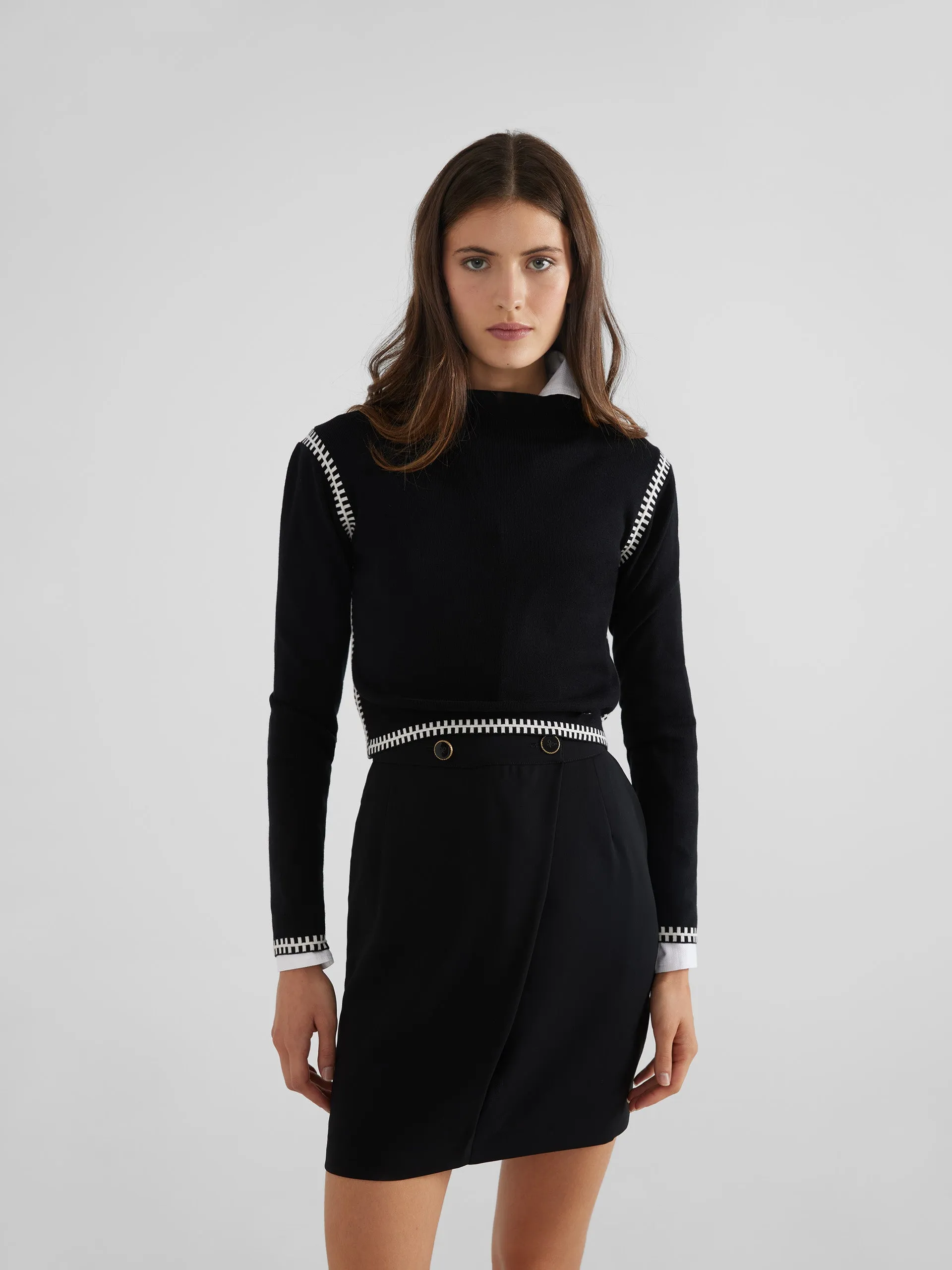 Falda clasica negro